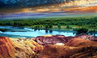 新疆五彩滩 新疆五彩滩