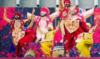 印度神曲东北玩泥巴