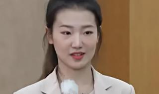 董明珠22岁助理孟羽童 董明珠22岁助理孟羽童